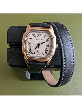 Fossil HarlowWomen's Gold-Tone Case Black Leather double Wrap Watch
